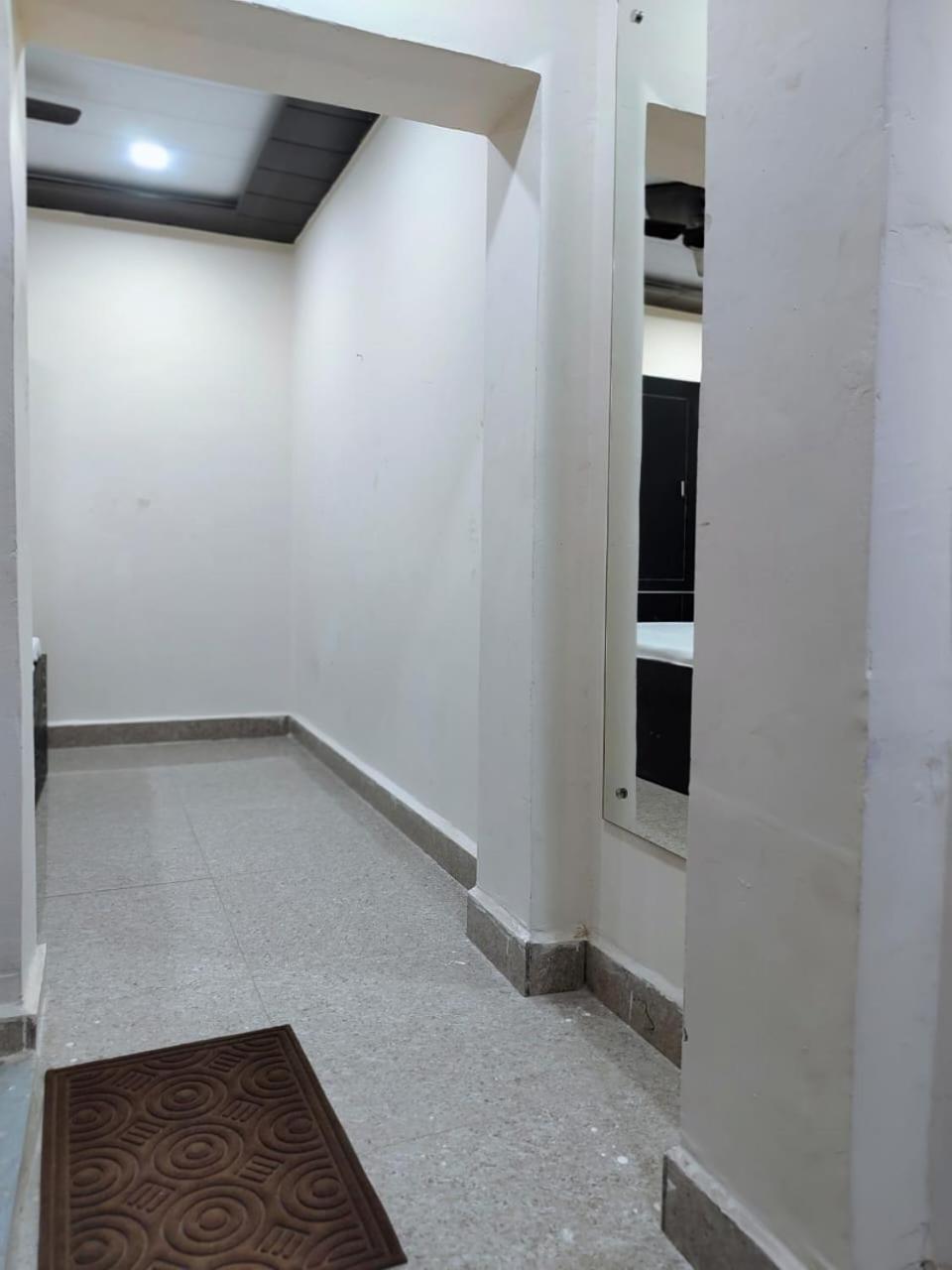 Hotel Crystal Dreams Mathura Dış mekan fotoğraf