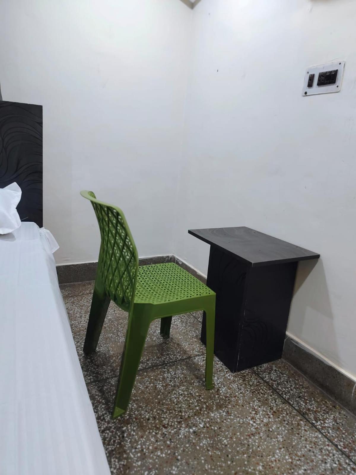 Hotel Crystal Dreams Mathura Dış mekan fotoğraf